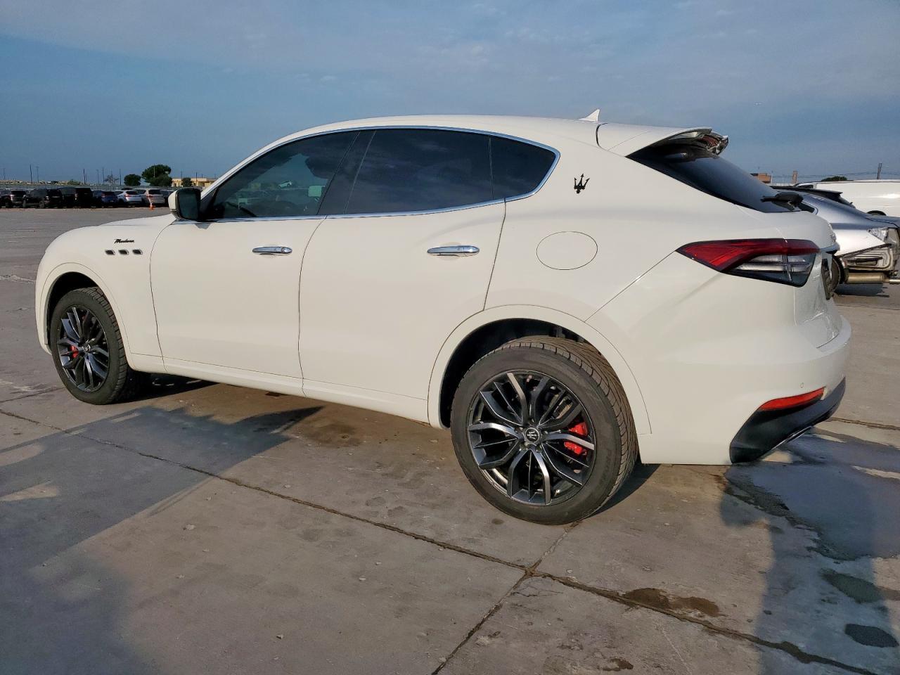 2022 Maserati Levante Modena - Фото 2