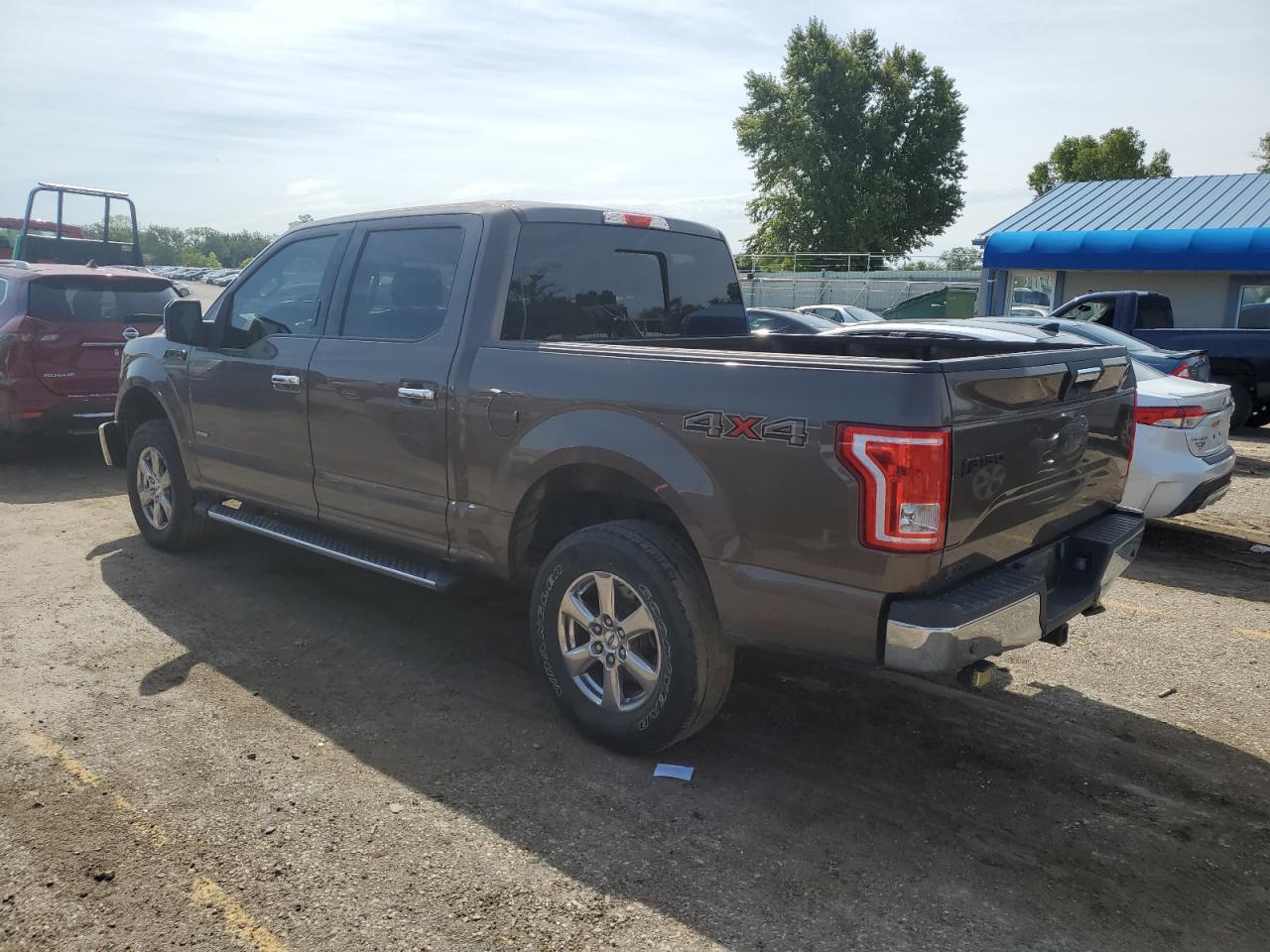 2015 Ford F150 Supercrew - Фото 2