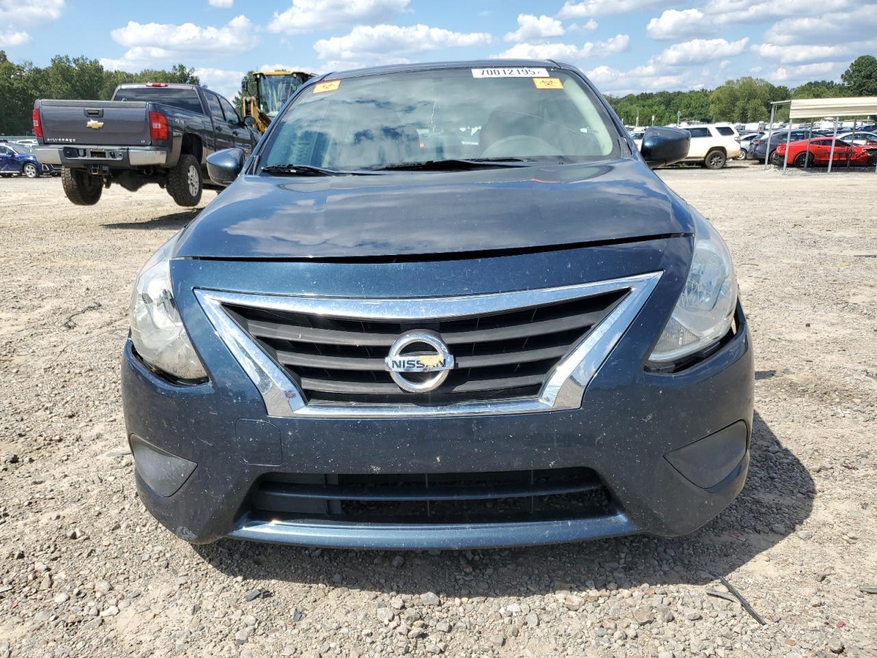 2017 Nissan Versa S - Image 5