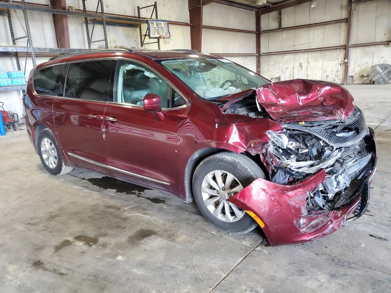 2017 Chrysler Pacifica Touring L - Фото 4