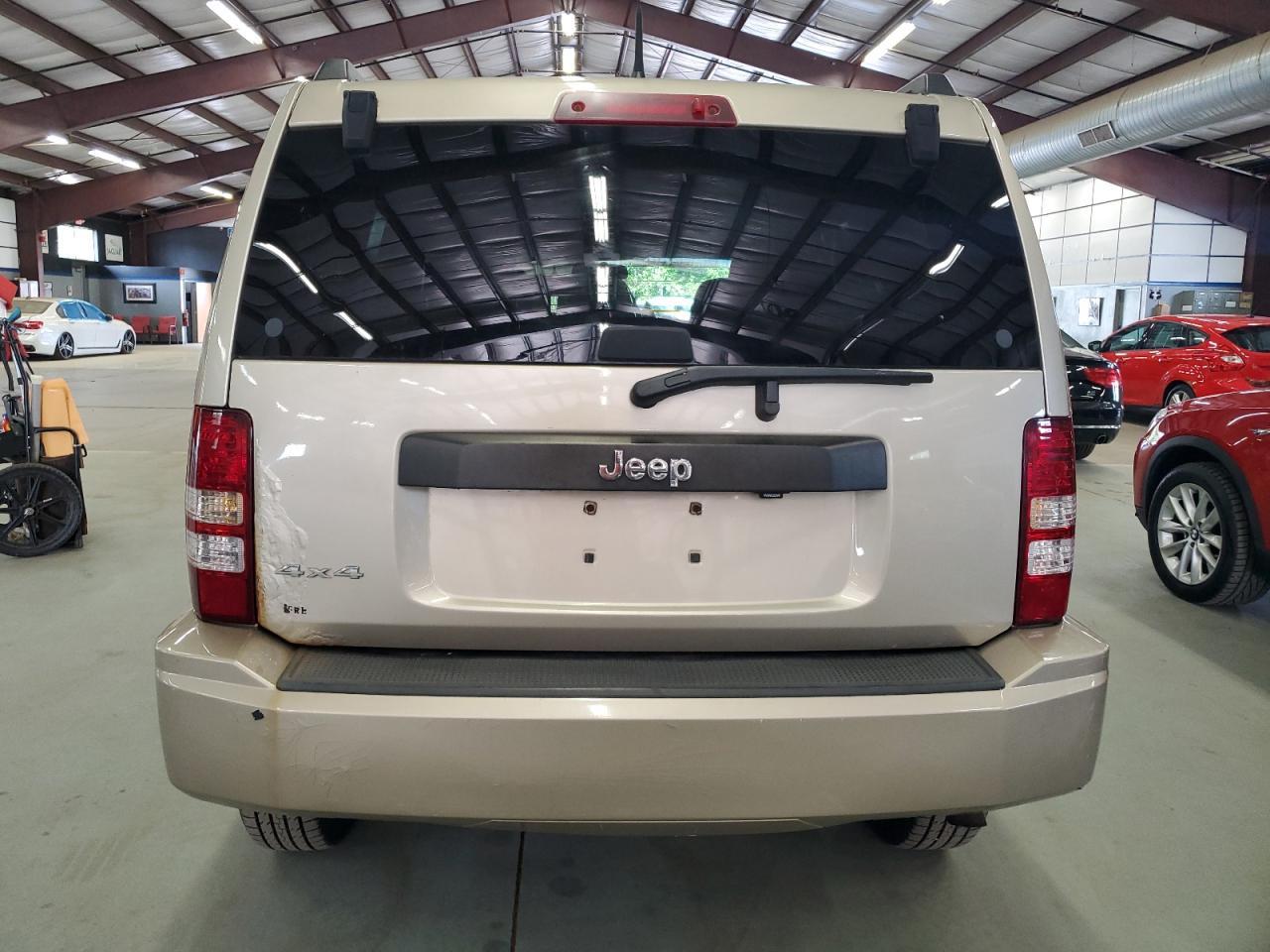 2011 Jeep Liberty Sport - Фото 6