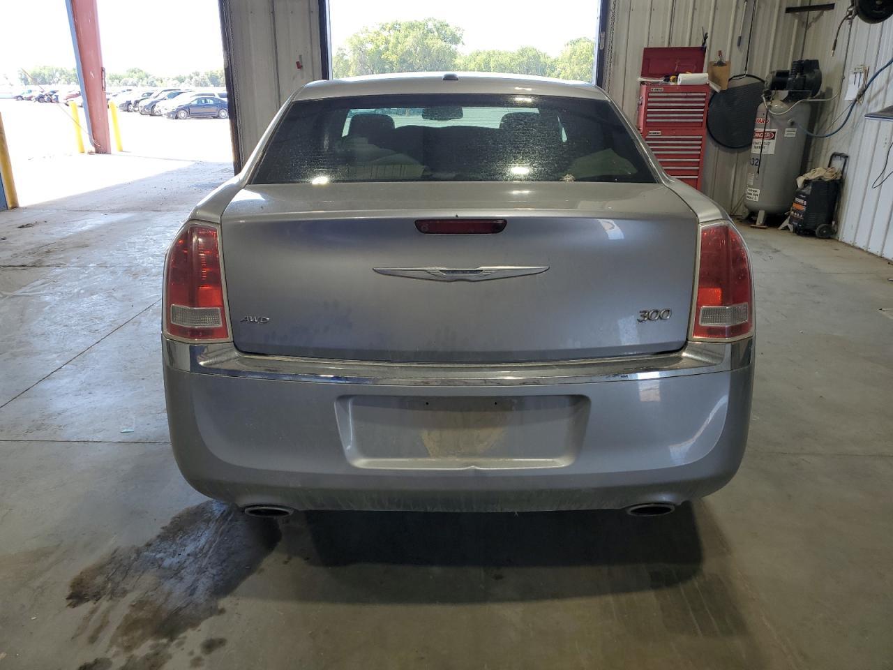 2014 Chrysler 300 - Фото 6