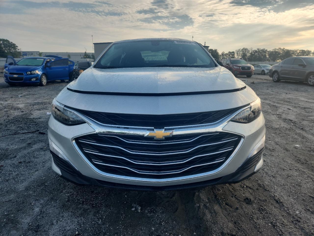2021 Chevrolet Malibu Ls - Фото 5