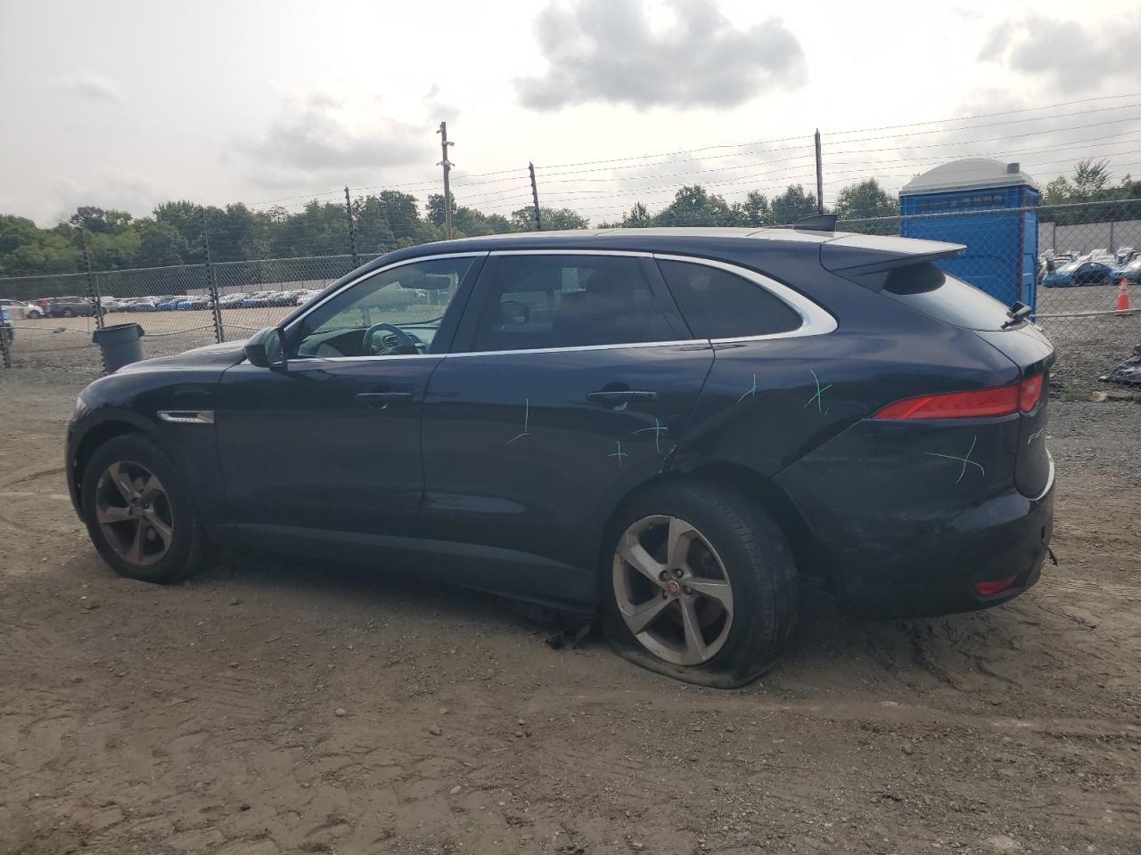 2020 Jaguar F-Pace Premium - Фото 2