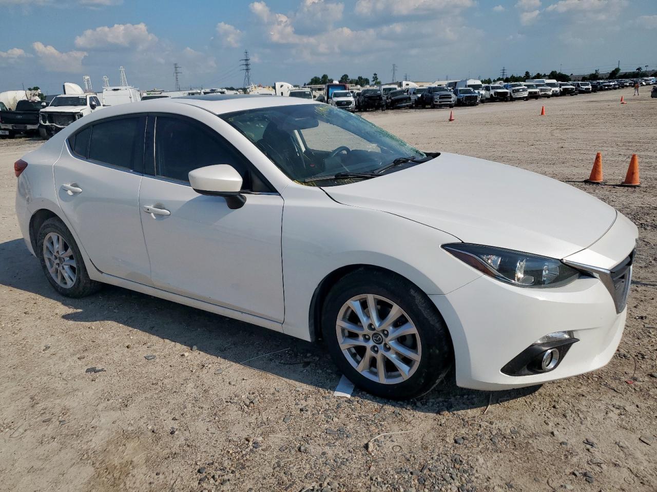 2015 Mazda 3 Touring - Фото 4