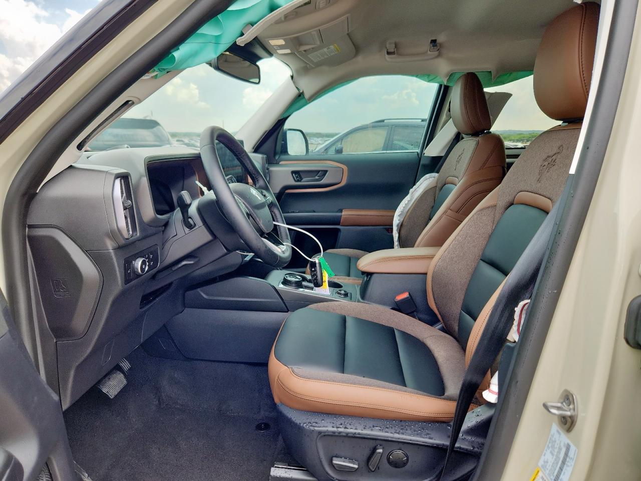 2025 Ford Bronco Sport Outer Banks - Фото 7