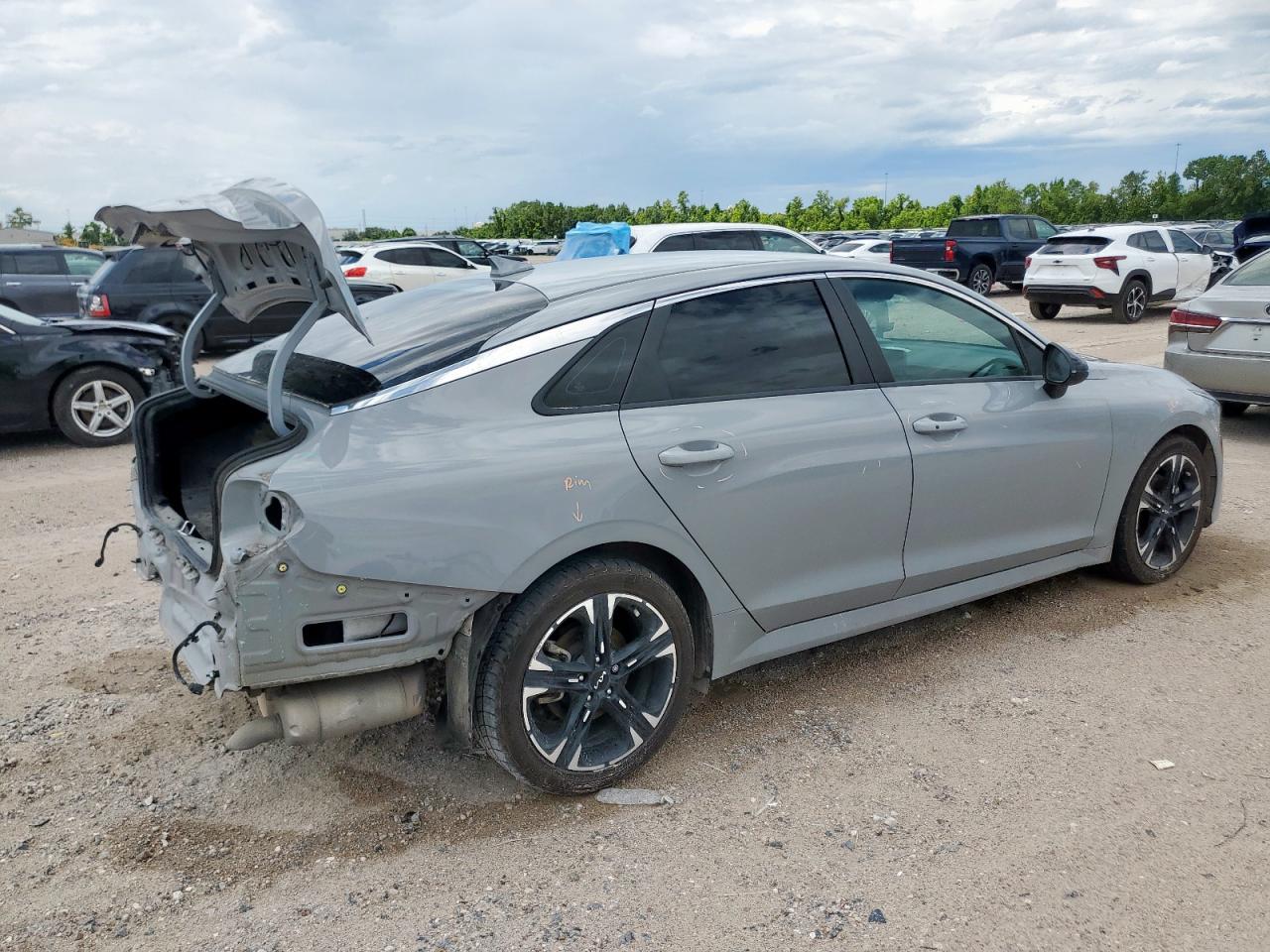 2022 Kia K5 Gt Line - Фото 3