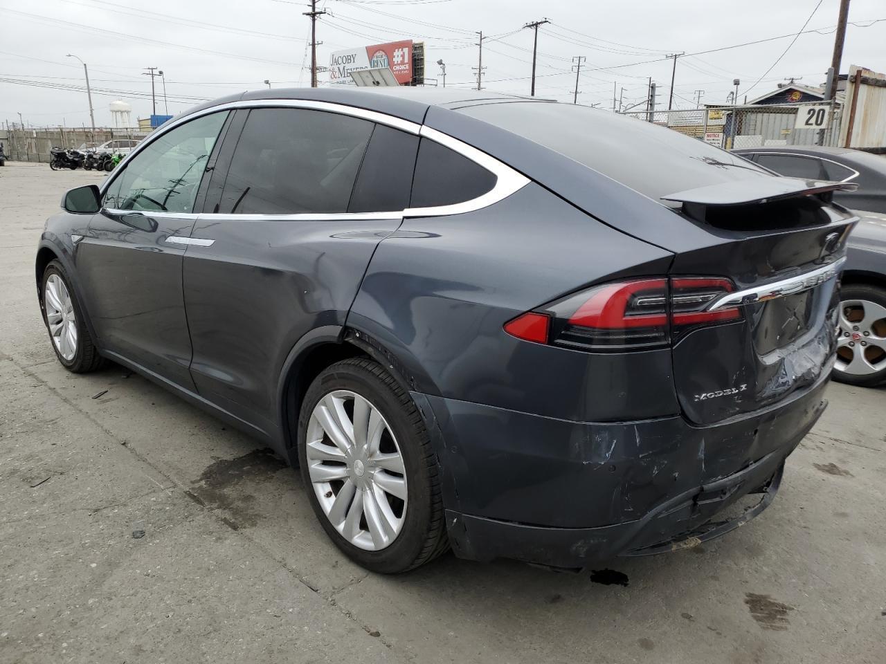 2016 Tesla Model X - Фото 2