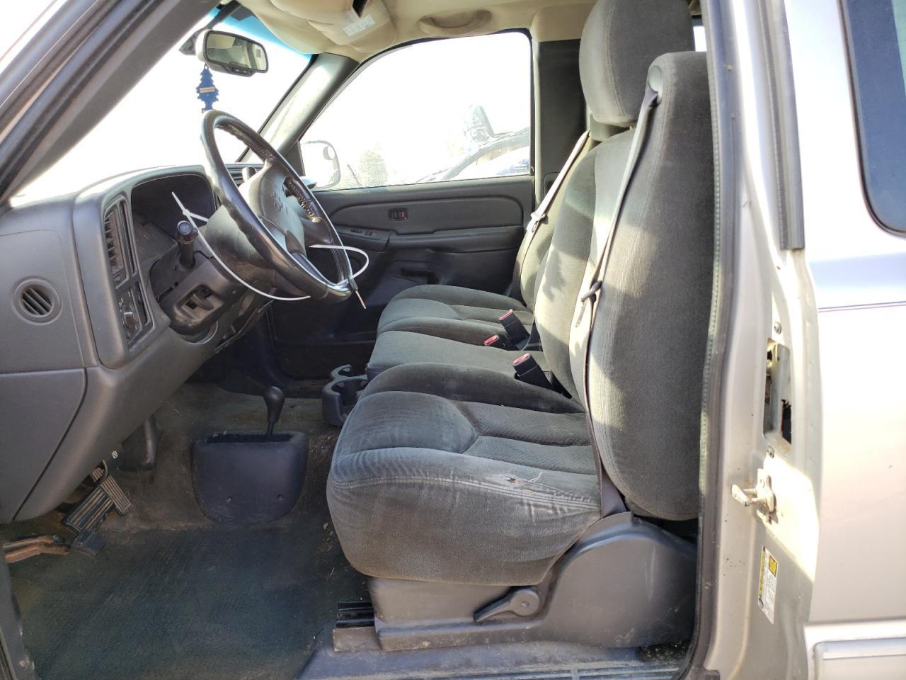 2004 Chevrolet Silverado K1500 - Image 7