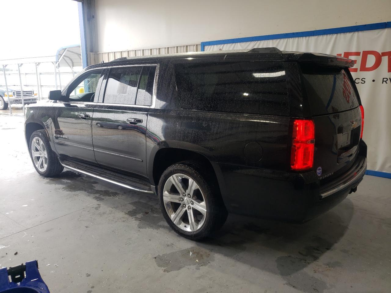 2018 Chevrolet Suburban C1500 Premier - Фото 2