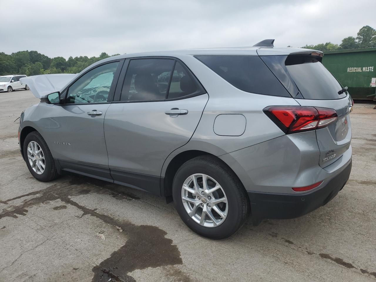2024 Chevrolet Equinox Ls - Фото 2