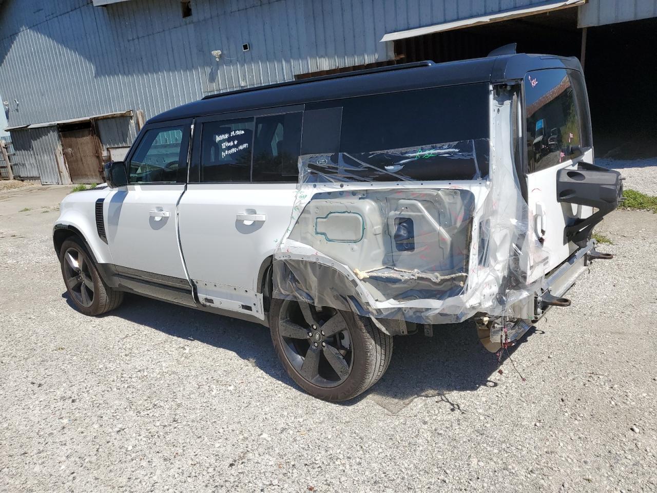 2023 Land Rover Defender 130 X-Dynamic Se - Фото 2