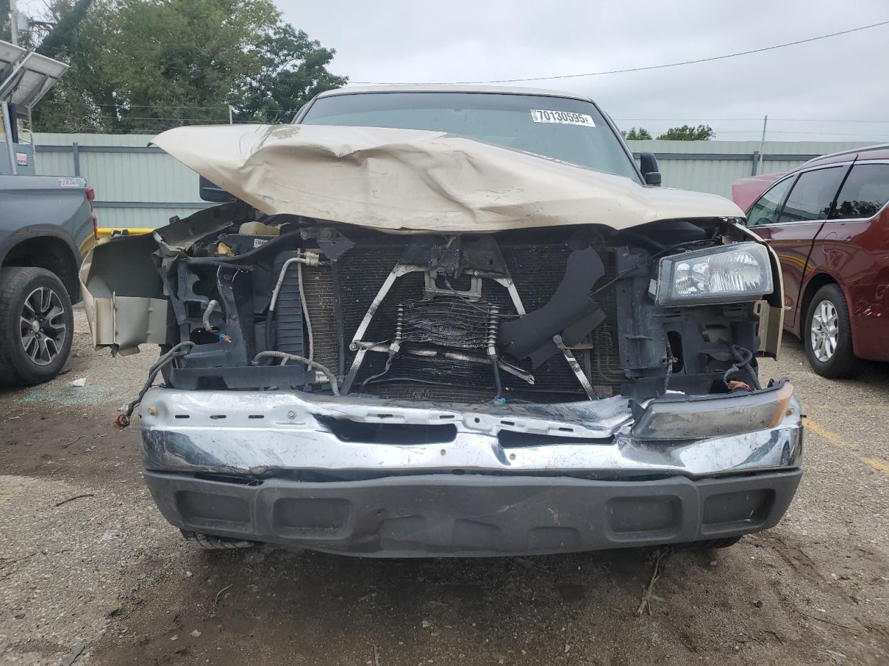 2004 Chevrolet Silverado C2500 Heavy Duty - Фото 5