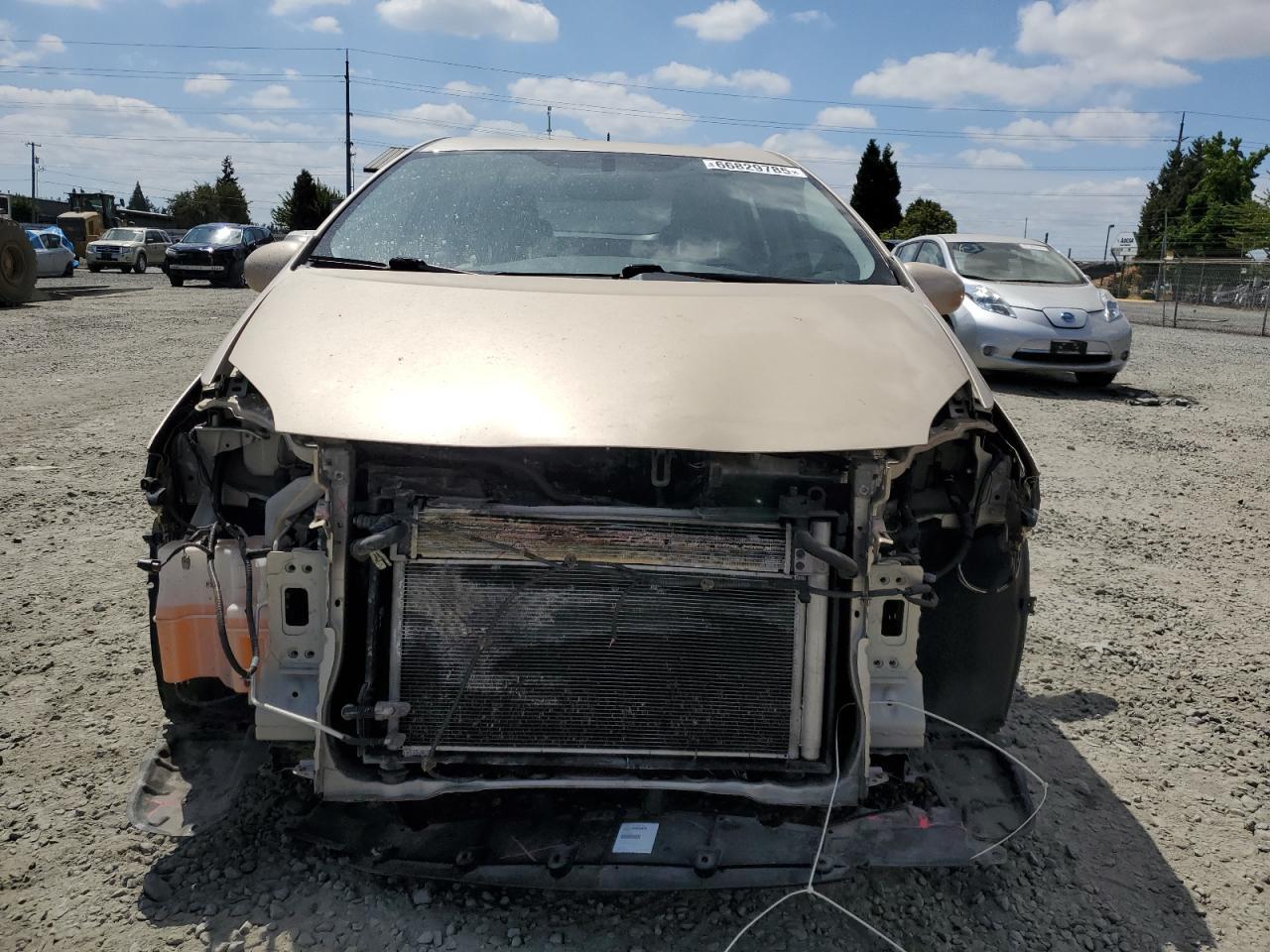 2010 Toyota Prius - Фото 5