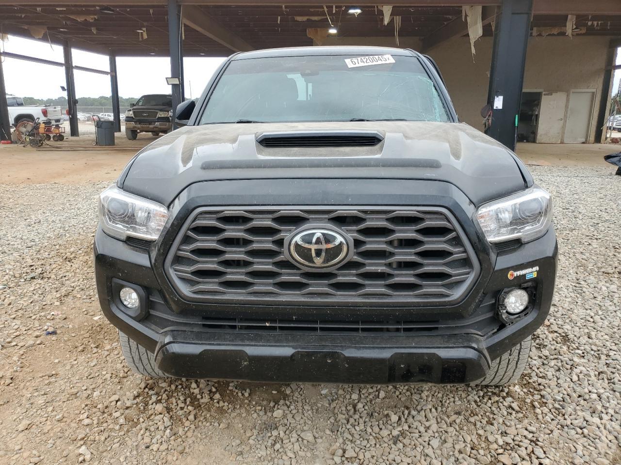 2023 Toyota Tacoma Double Cab - Image 5