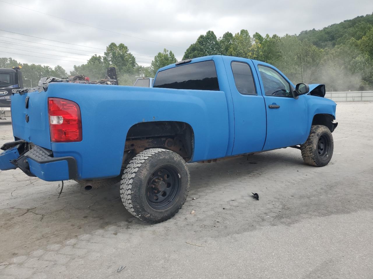 2013 Chevrolet Silverado K1500 - Фото 3