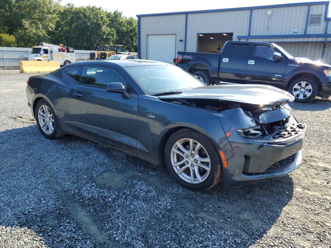 2019 Chevrolet Camaro Ls - Фото 4