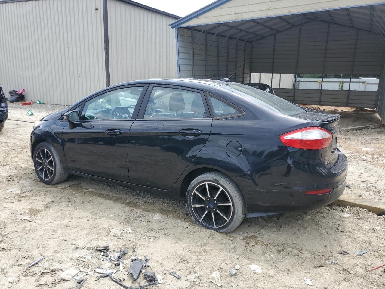 2017 Ford Fiesta Se - Фото 2