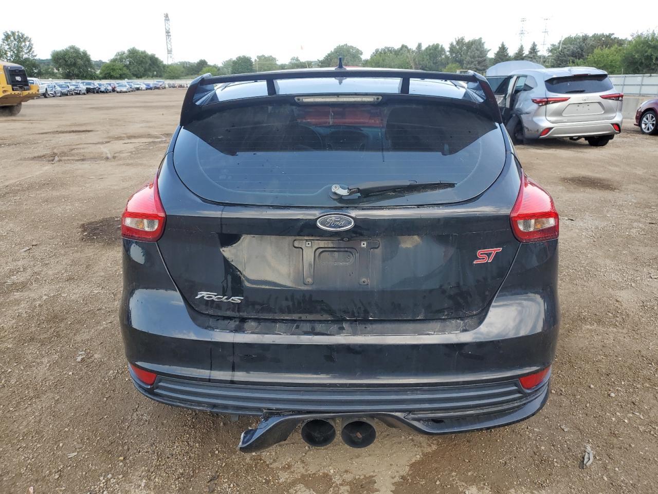 2017 Ford Focus St - Фото 6