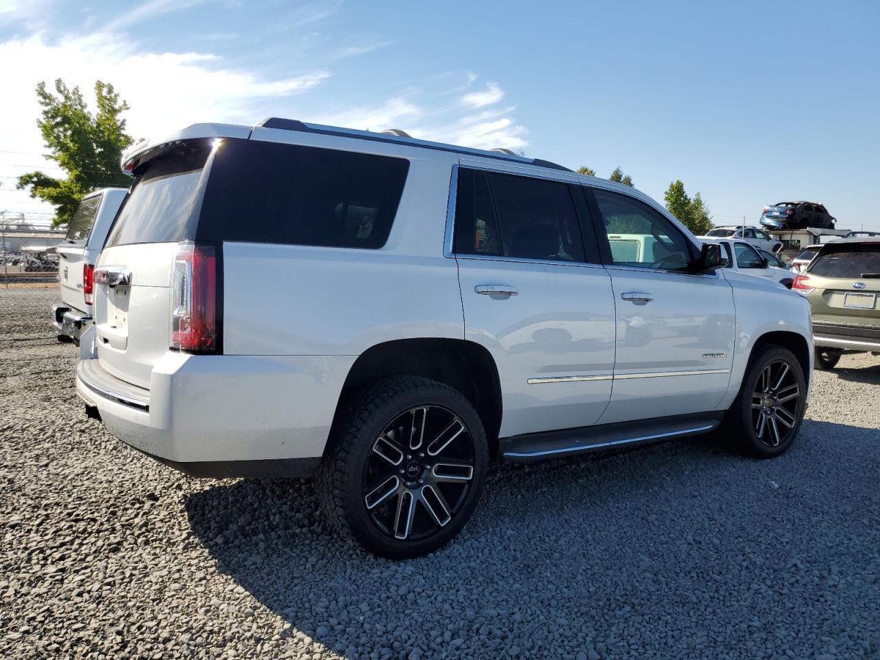 2017 GMC Yukon Denali - Image 3
