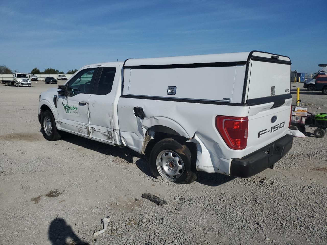 2023 Ford F150 Super Cab - Фото 2