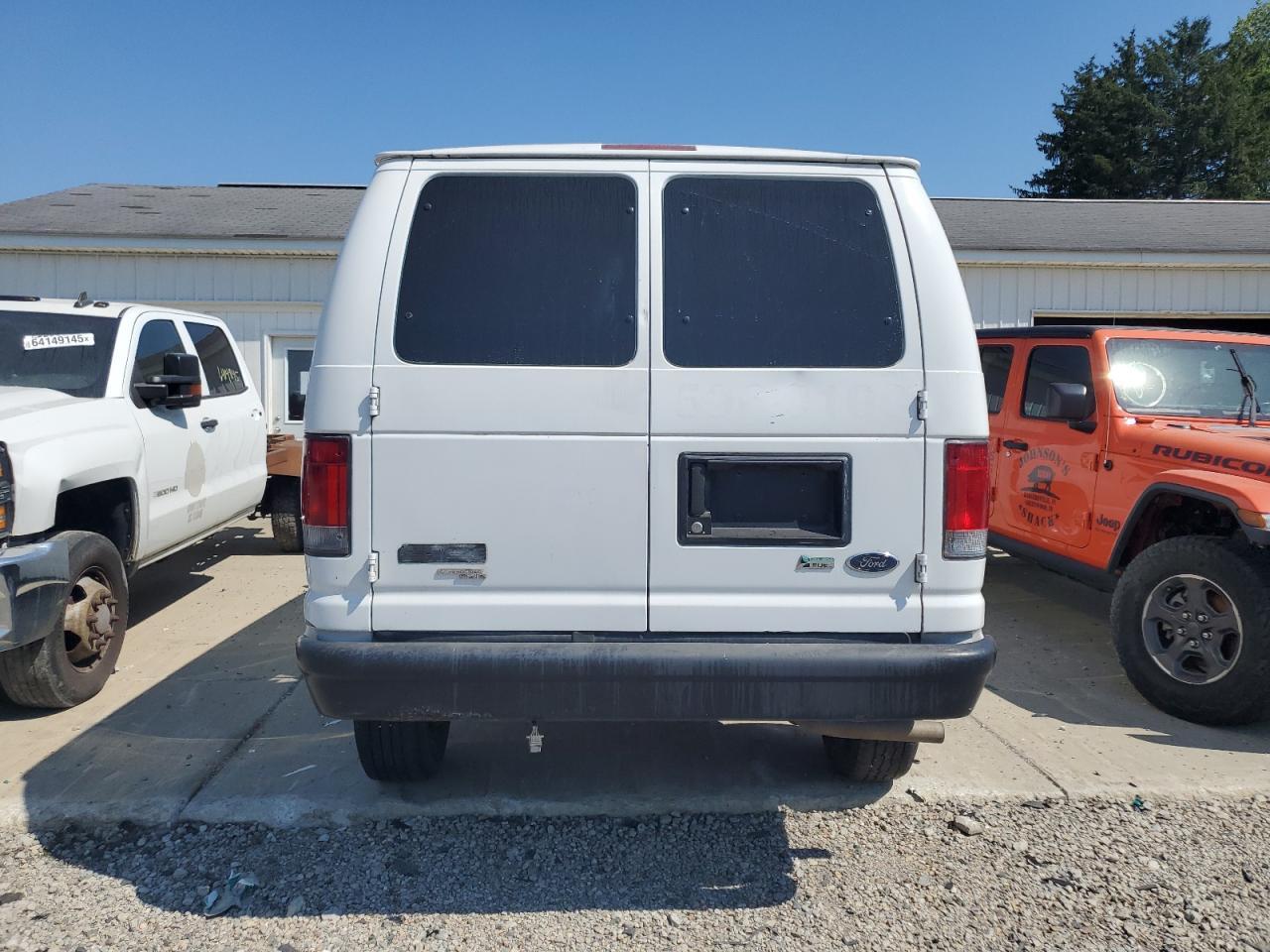 2012 Ford Econoline E250 Van - Фото 6