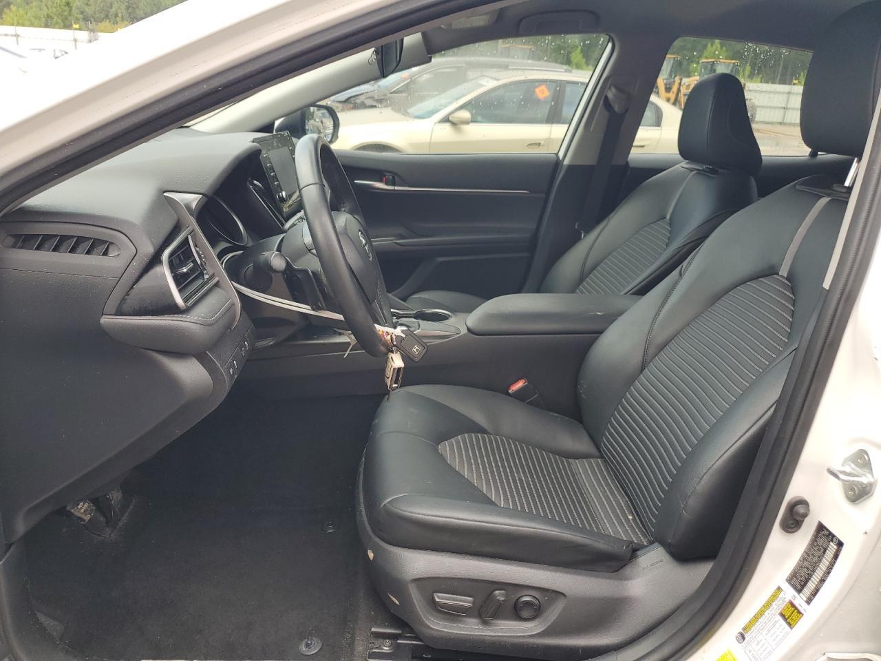 2021 Toyota Camry Se - Фото 7