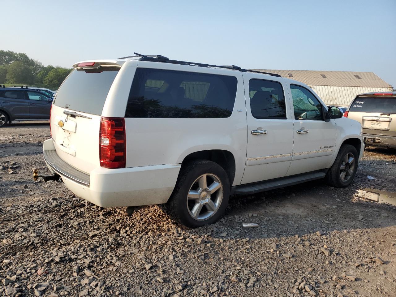 2013 Chevrolet Suburban K1500 Ltz - Фото 3