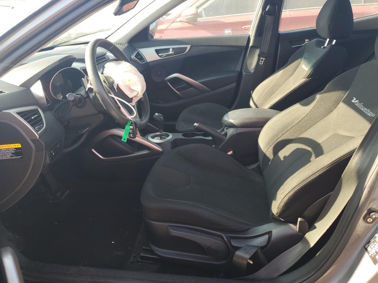 2012 Hyundai Veloster - Фото 7