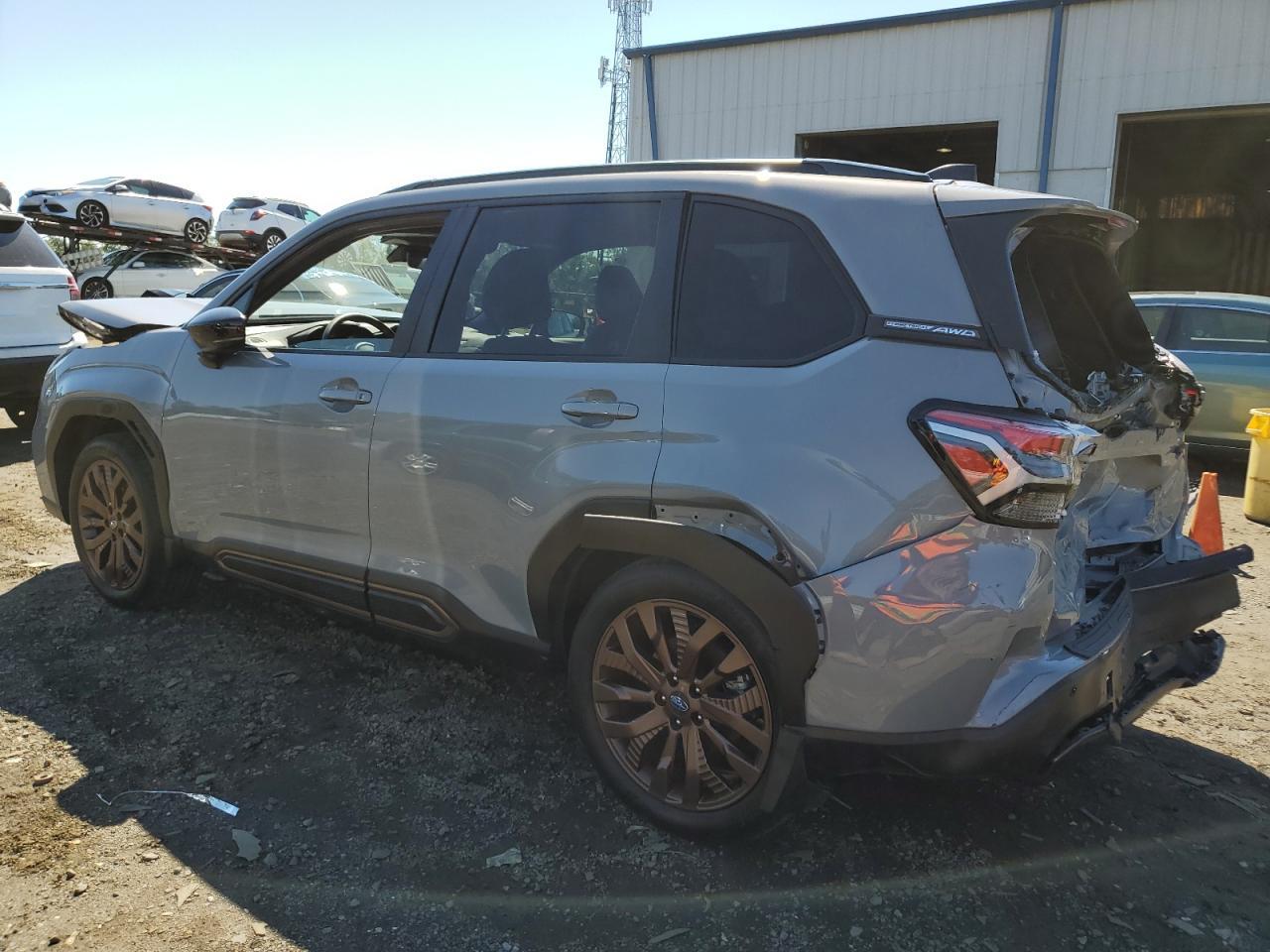 2025 Subaru Forester Sport - Фото 2