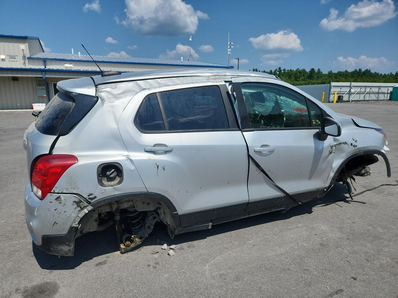 2021 Chevrolet Trax Ls - Фото 3