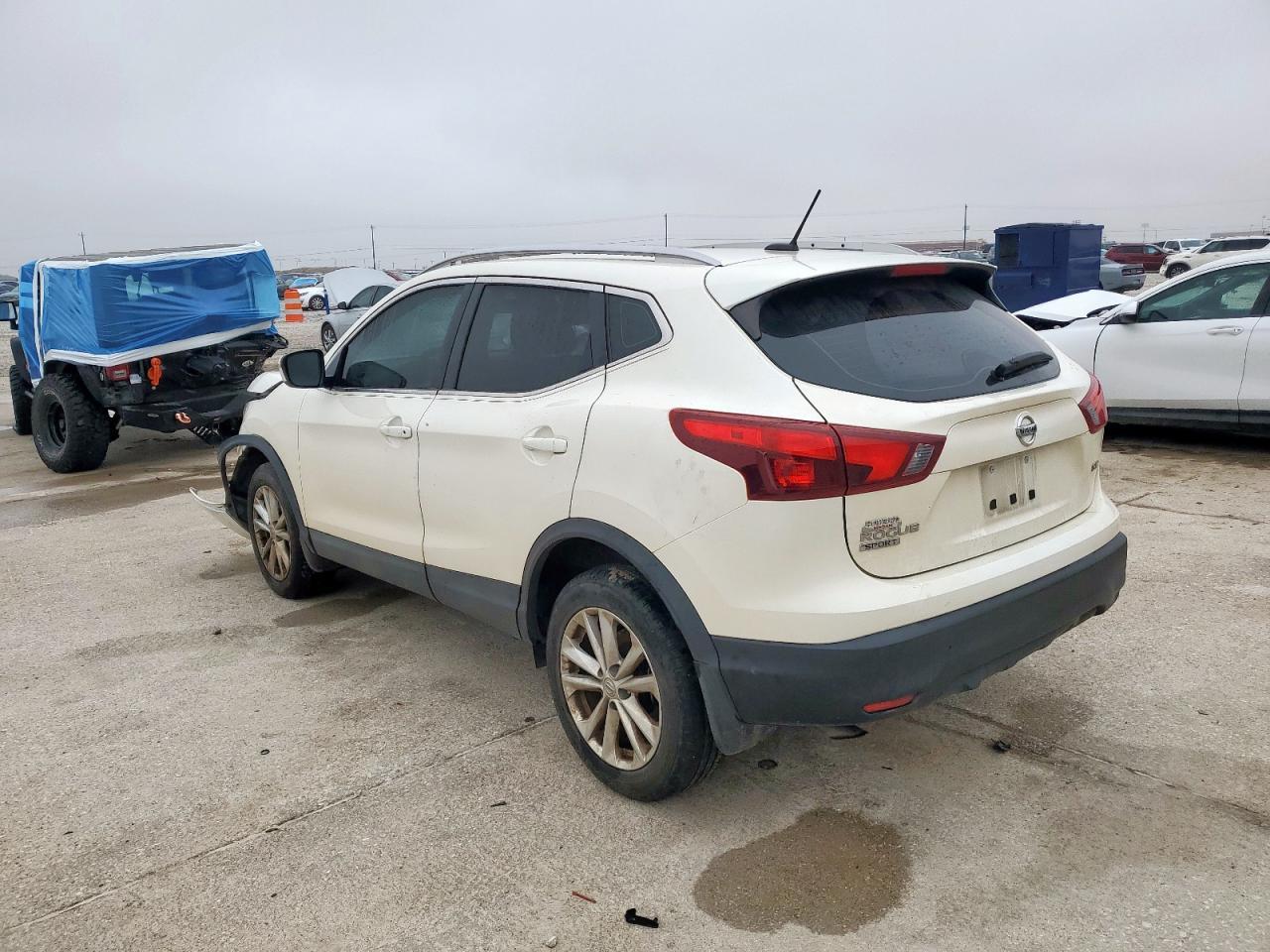 2017 Nissan Rogue Sport S - Фото 2