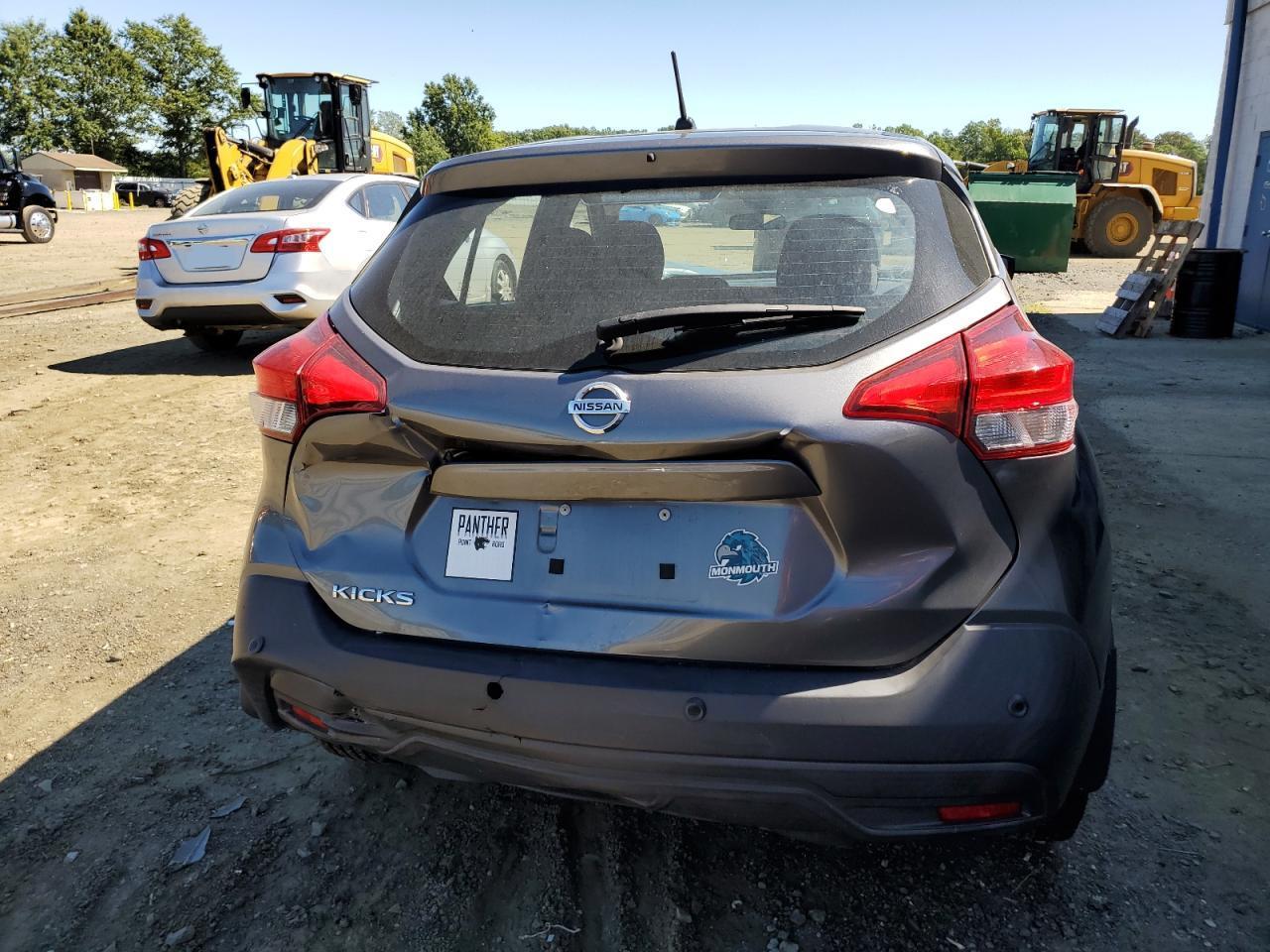 2020 Nissan Kicks S - Image 6