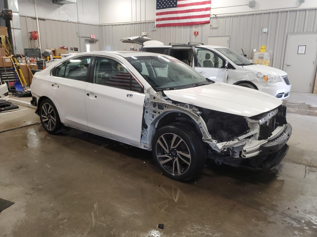 2017 Subaru Legacy Sport - Фото 4