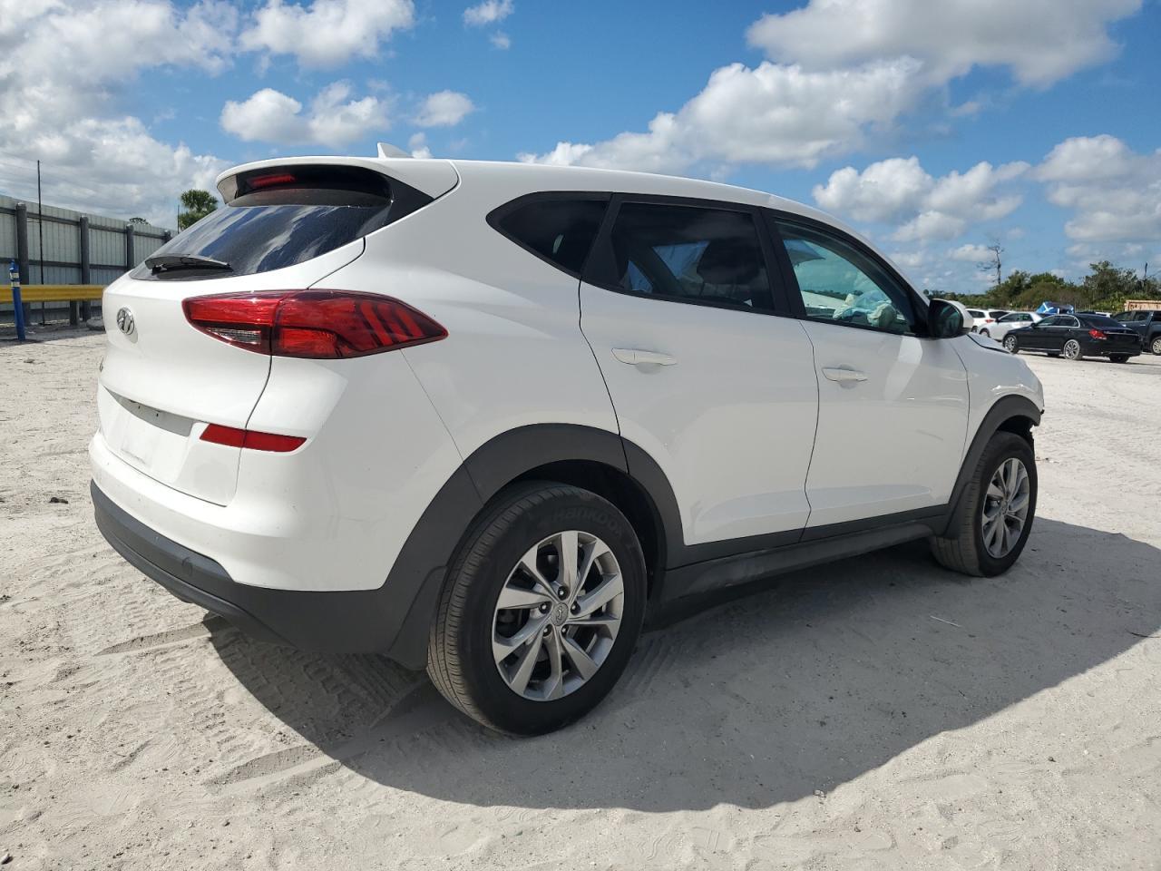 2020 Hyundai Tucson Se - Фото 3