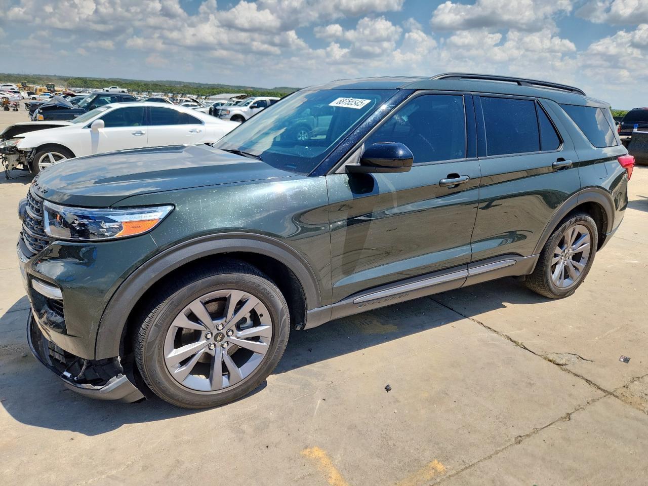 2022 Ford Explorer Xlt