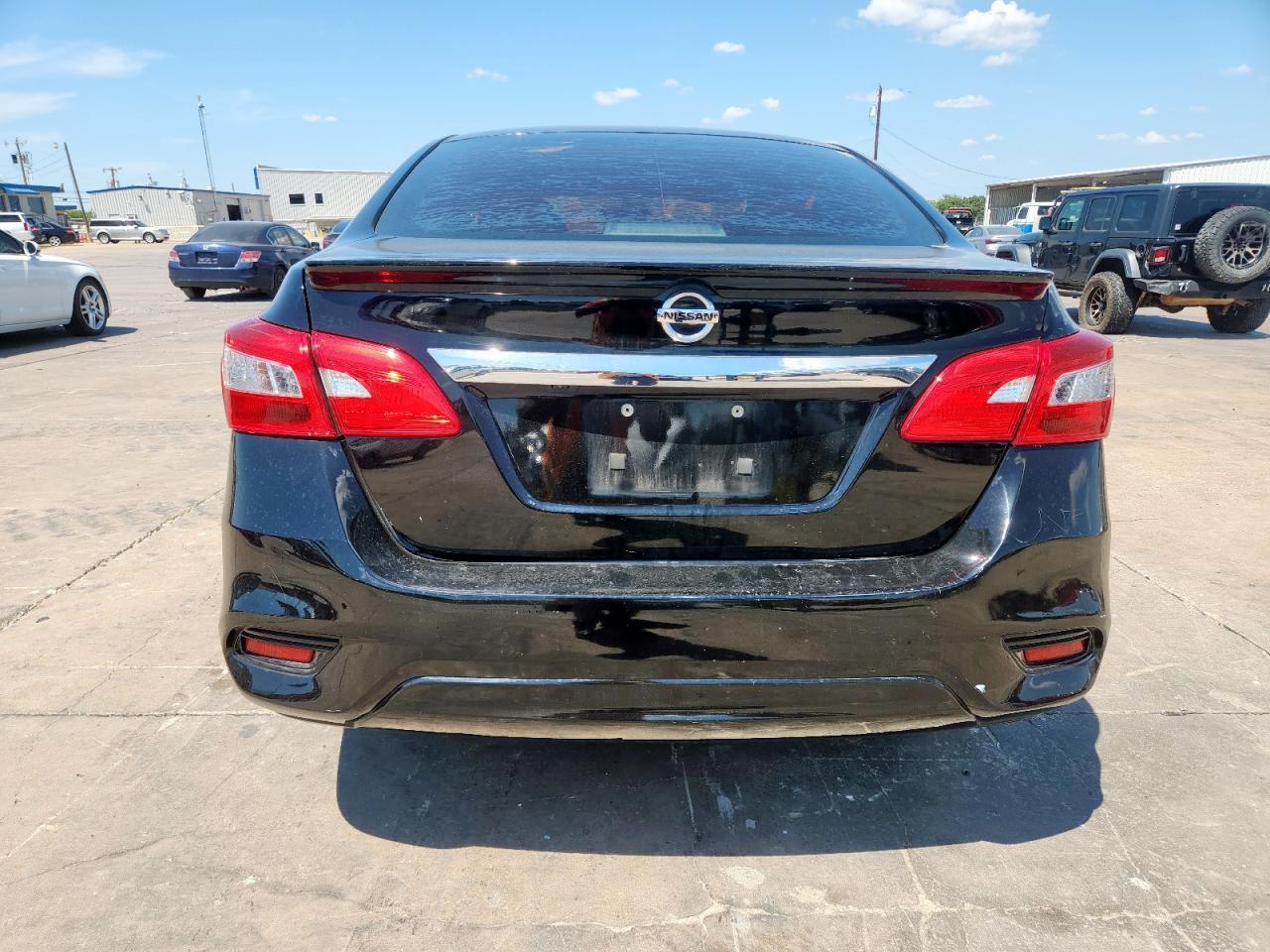 2018 Nissan Sentra S - Image 6