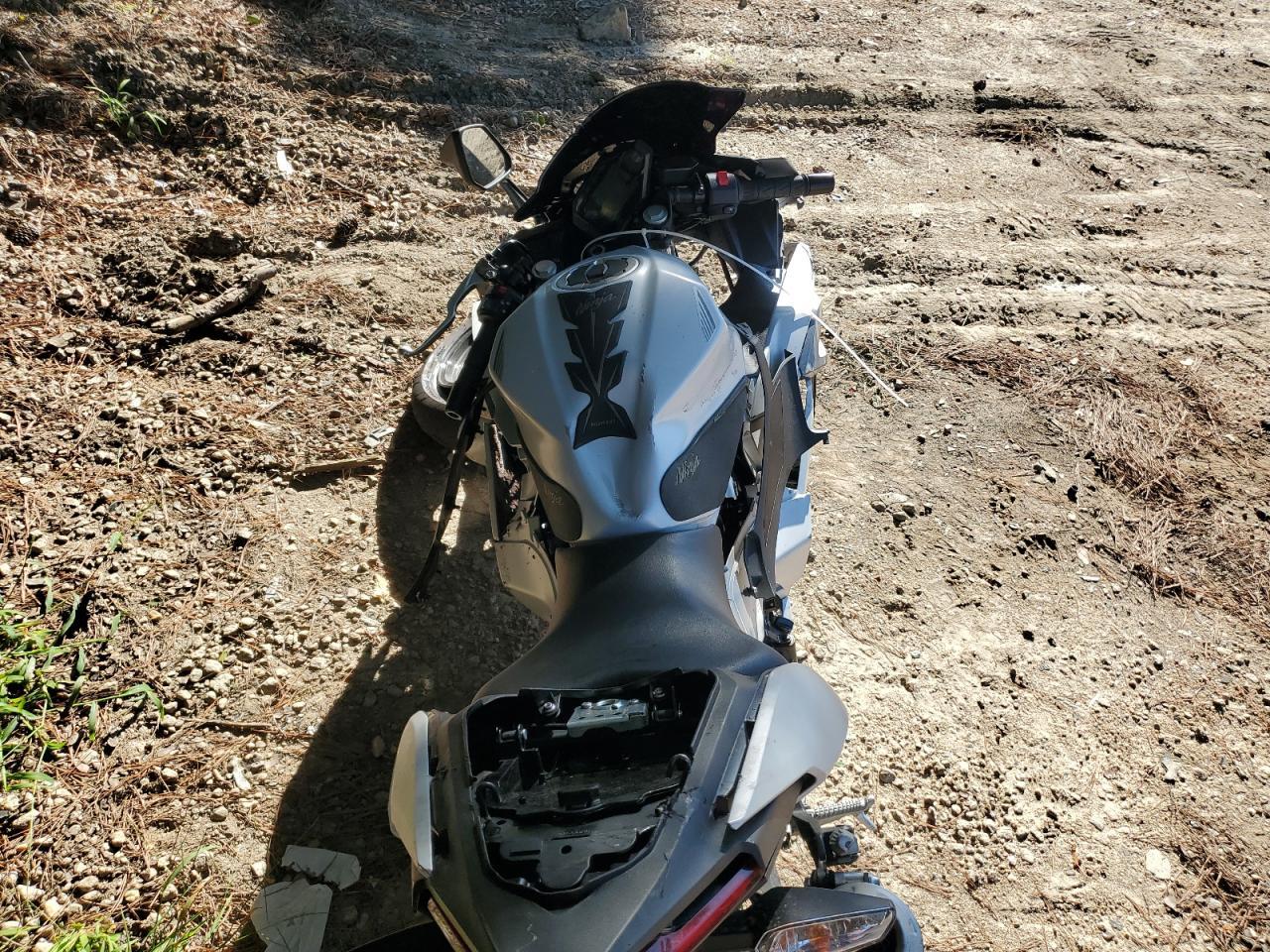 2024 Kawasaki Ex500 - Image 6