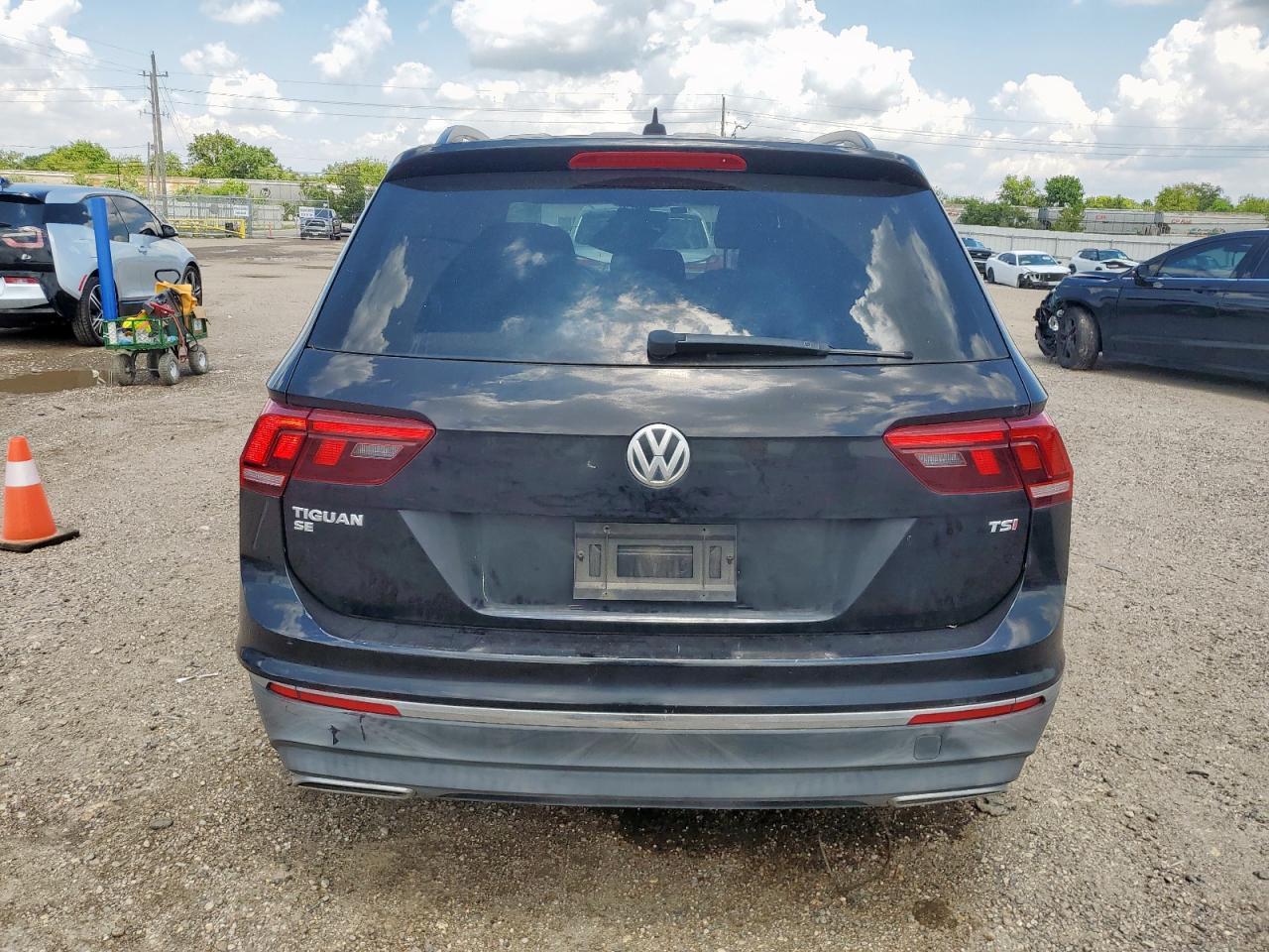 2018 Volkswagen Tiguan Se - Фото 6