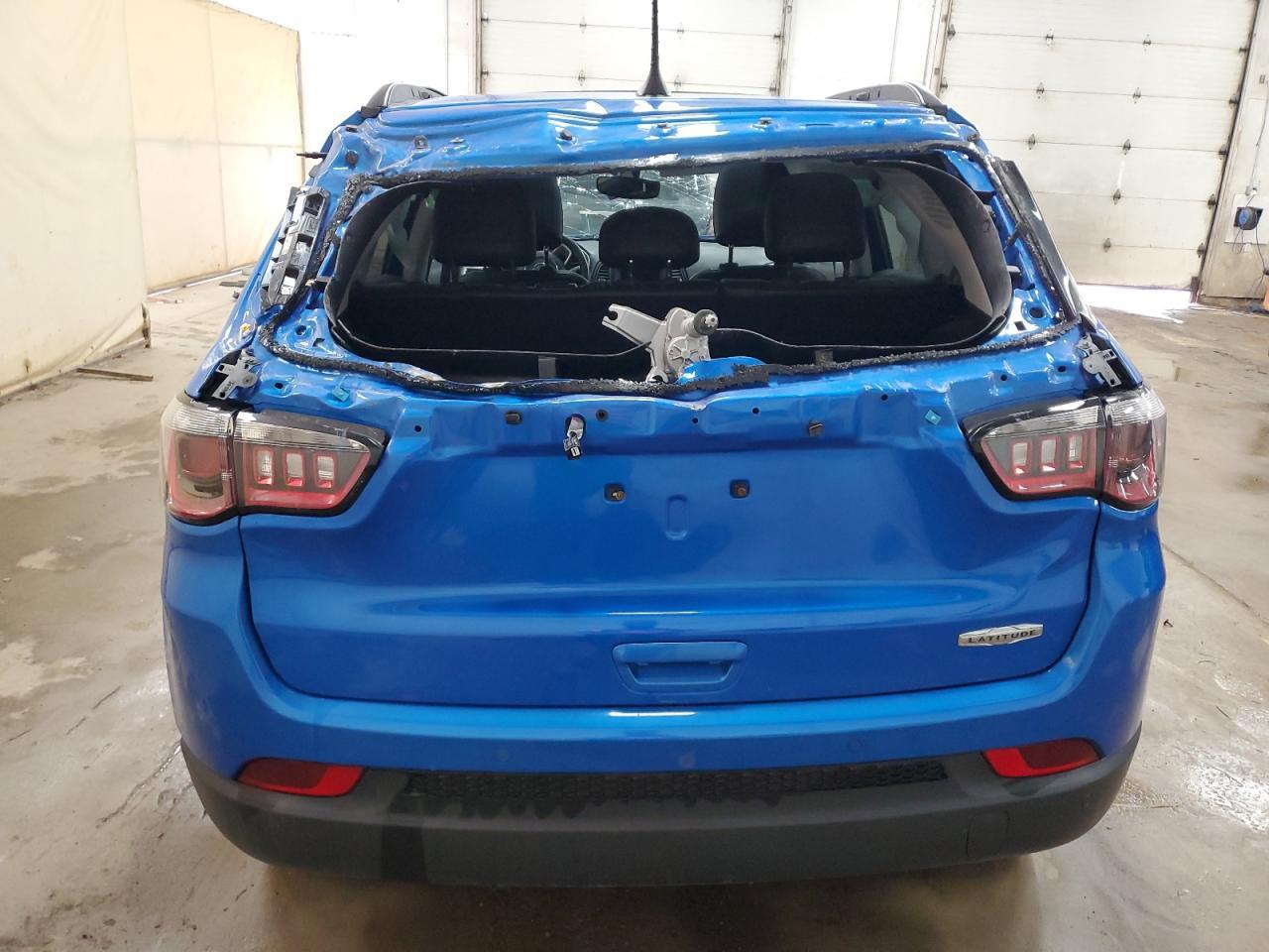 2020 Jeep Compass Latitude - Image 6