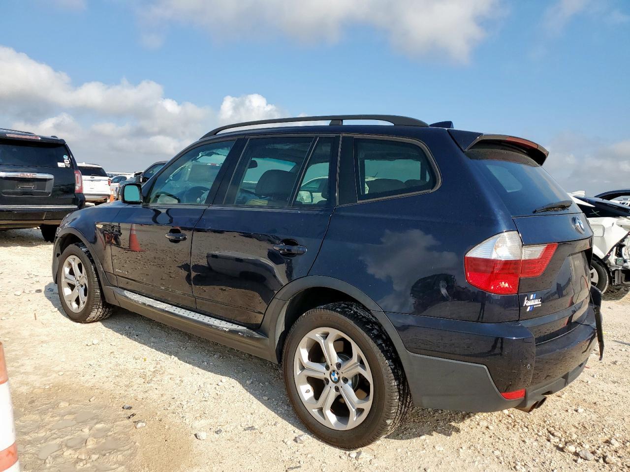 2009 BMW X3 xDrive30I - Фото 2