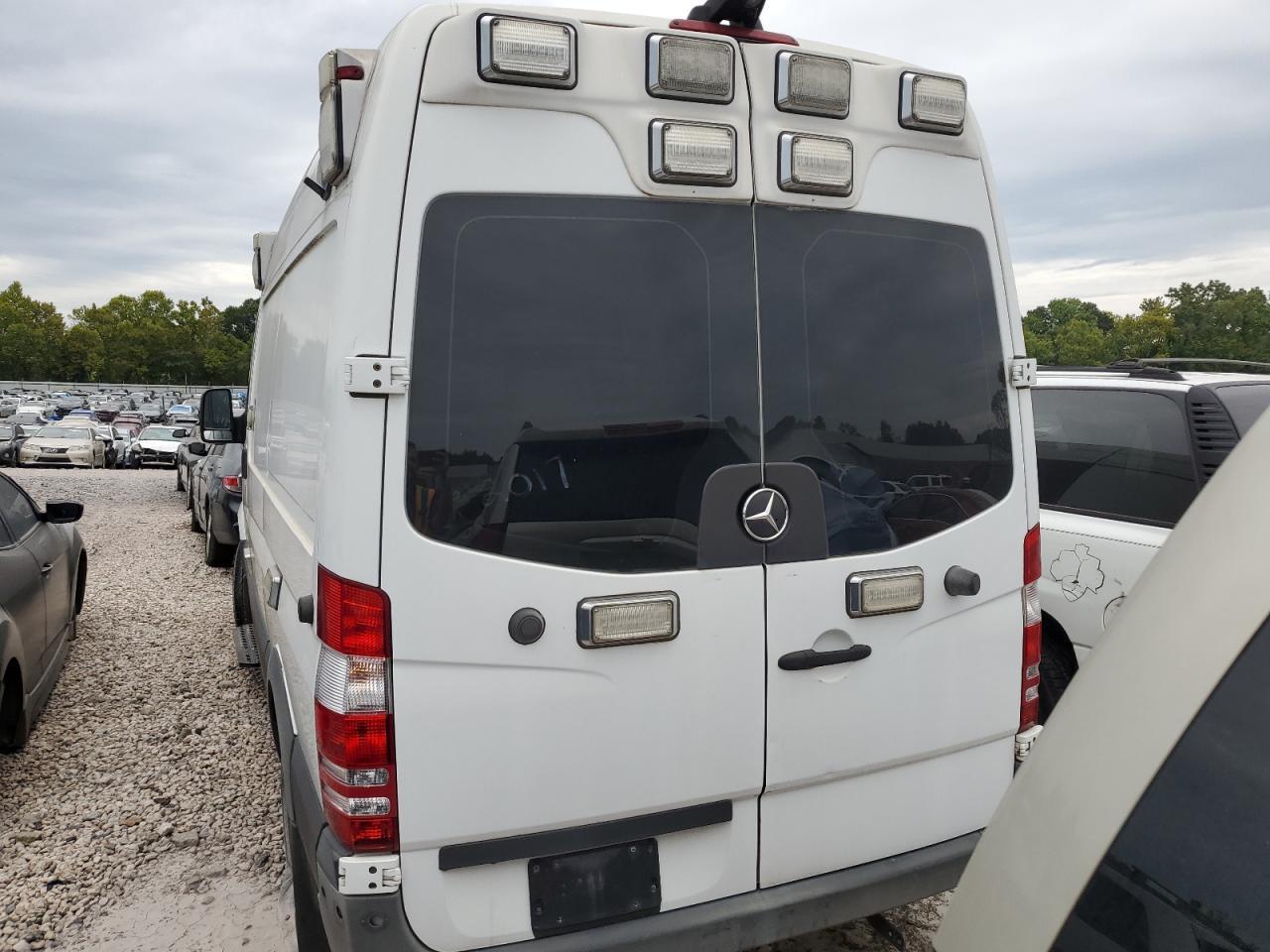 2017 Mercedes-Benz Sprinter 2500 - Фото 6