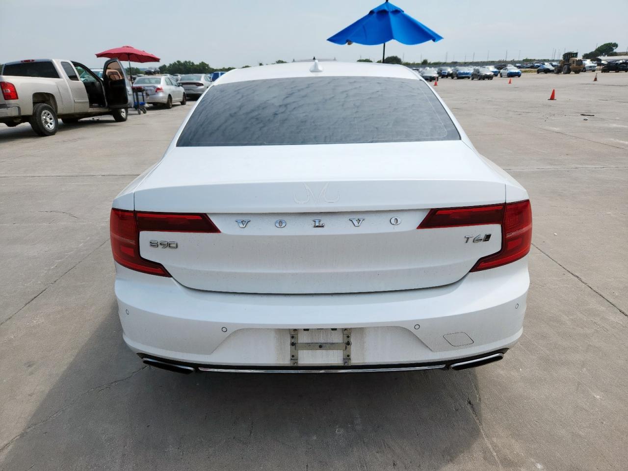 2017 Volvo S90 T6 Momentum - Фото 6