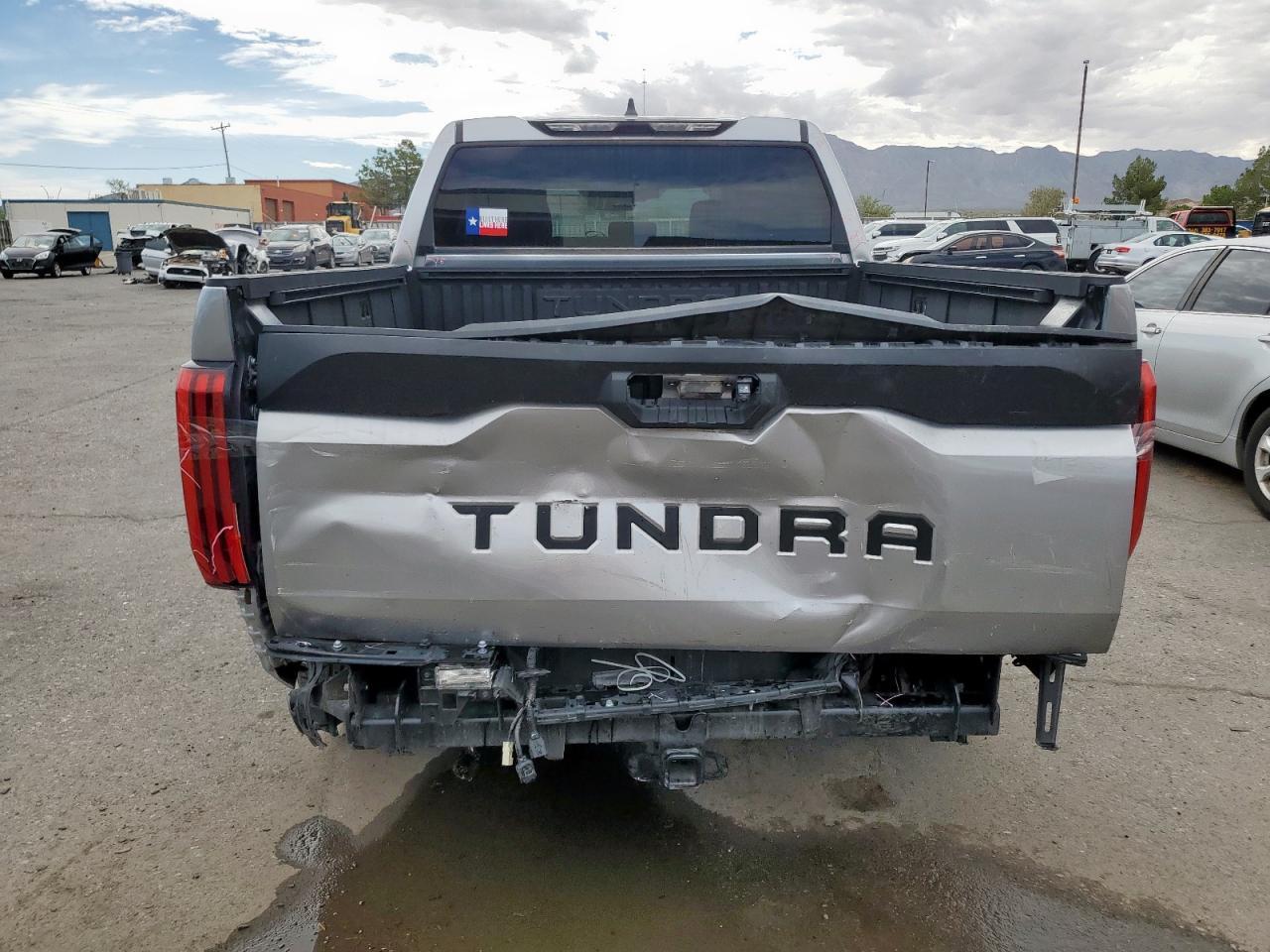 2024 Toyota Tundra Crewmax Sr - Image 6