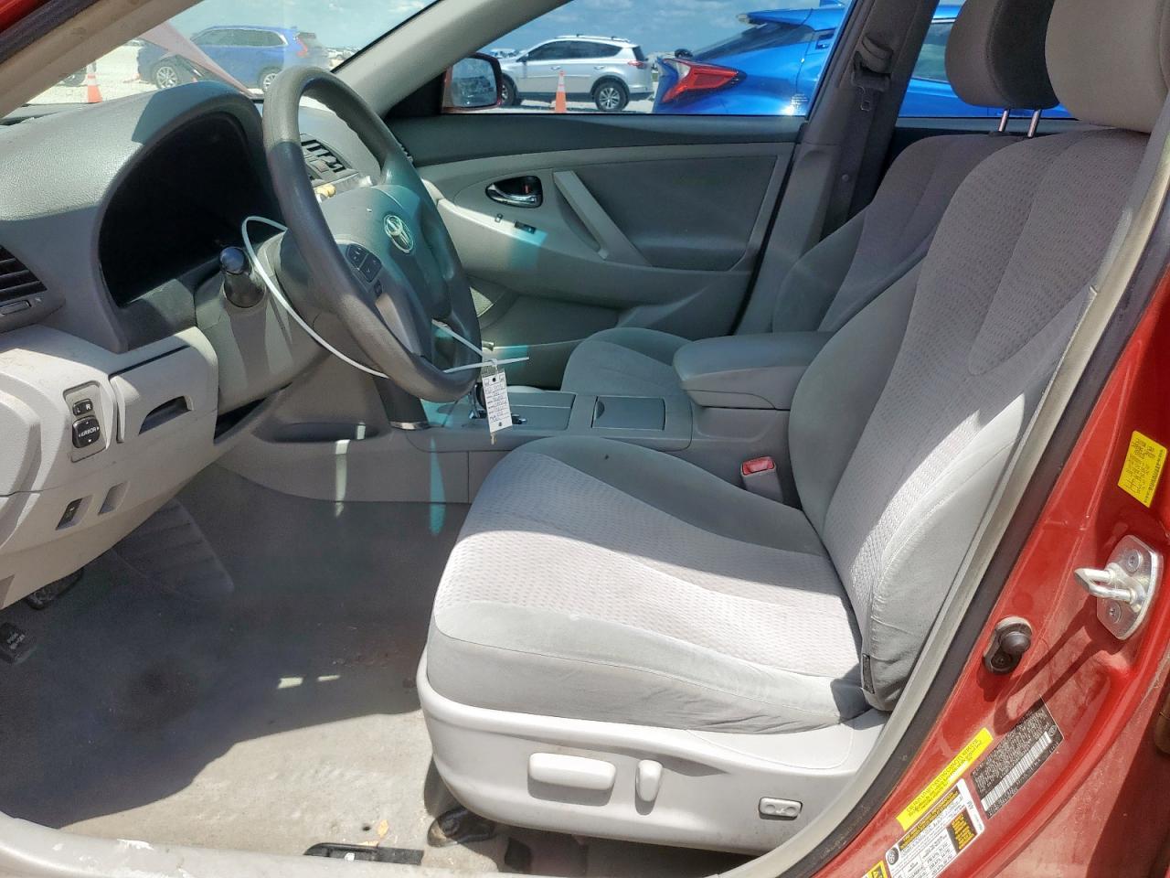 2011 Toyota Camry Base - Фото 7