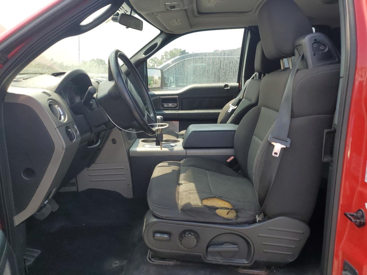 2004 Ford F150 - Image 7
