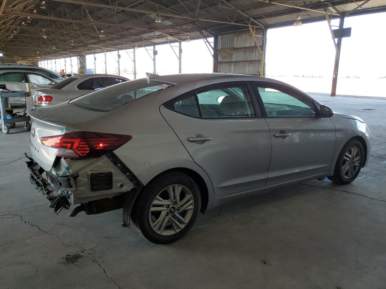 2020 Hyundai Elantra Sel - Фото 3