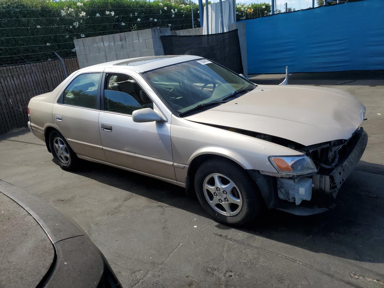 1997 Toyota Camry Ce - Image 4