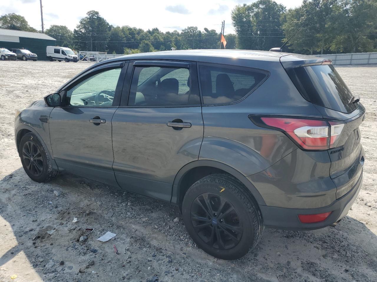 2017 Ford Escape Se - Фото 2