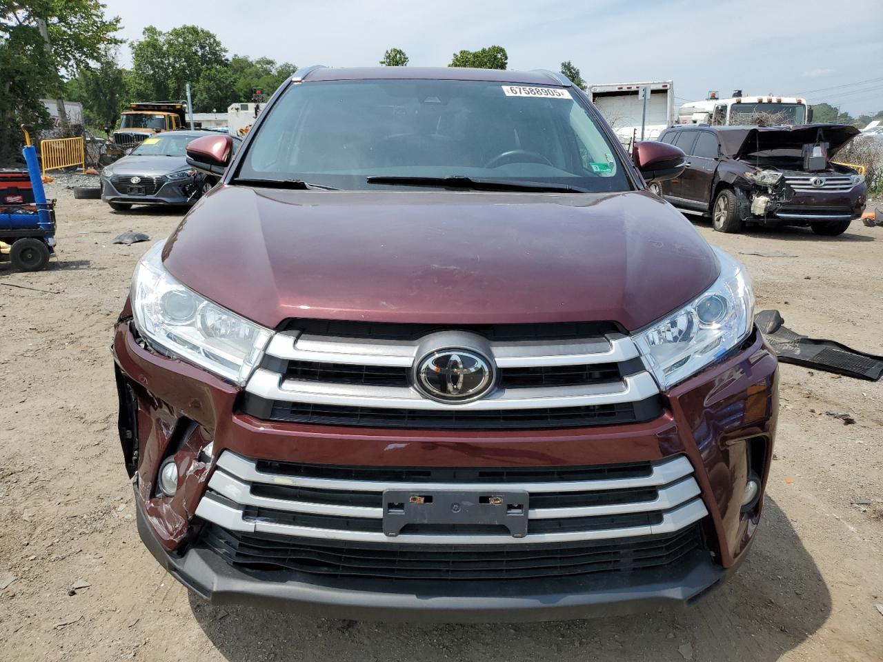2019 Toyota Highlander Se - Фото 5